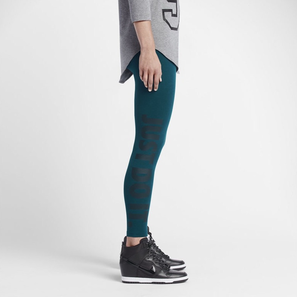 Nike. LEG-A-SEE Tights. Midnight Teal. Size XS.